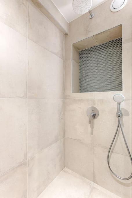 Appartement Mykeypers - Chic & Elegant Flat 2Br/6P- Republique à Paris Extérieur photo